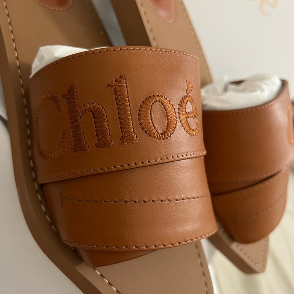 NEW in box. CHLOE leather cognac brown woody sandals - Picture 3 of 7